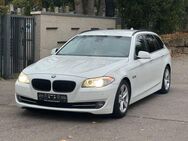 BMW 523 Baureihe 5 Touring 523i /Leder/Navi/R-Kamera - Stuttgart