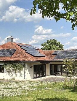 Großzügiges Einfamilienhaus mit großem Garten - Bad Königshofen (Grabfeld)