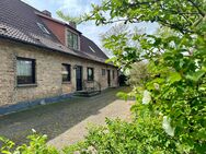 Beste Lage und großes Grundstück - Mehrgenerationen-Haus - Mecklenburger Backstein - Dargun
