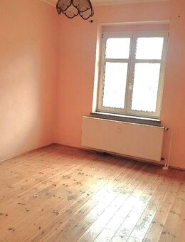 Lugau 3 Zimmer EG-Whg. (2 Monate Mietfrei) mit Garten in Randlage ☘️ - Lugau (Erzgebirge)