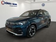 VW Tiguan, 2.0 l TDI R-Line, Jahr 2022 - Aschaffenburg