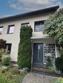 Gepflegte 2-Zimmer-Dachgeschosswohnung mit ca. 65 m² in ruhiger Lage von Gladbeck-Rentfort - Gladbeck