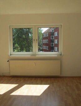 3-Zimmer-Wohnung mit Badewanne und Balkon - Salzgitter
