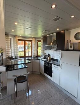 Helle 3 Zimmerwohnung mit 3 Balkonen - Reit (Winkl)