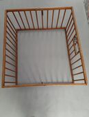 Altes Kinder-Laufgitter aus Holz, praktisch, einfach zusammenklappbar, leicht zu transportieren in 90518