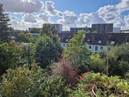 STILVOLLE ALTBAU-WOHNUNG MIT HOHEN DECKEN UND SÜD-WEST-BALKON - Düsseldorf