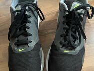 Nike Air Max TAVAS Gr.44 schwarz, grau, weiß, neongelb /neuwertig - Rüsselsheim Zentrum