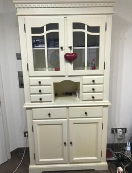 Landhaus Schrank aus Arzthaushalt ! - Gummersbach