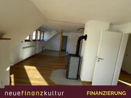 Geräumige 4-Zimmer-Wohnung mit Büro, Balkon und Dachgeschossraum - Römerstein