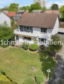Großstadt-Unikat: Freistehendes Einfamilienhaus in Bestlage von F-Schwanheim - Frankfurt (Main)