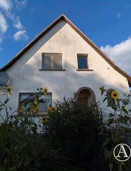 Ruhig gelegenes Einfamilienhaus mit schönem Garten und Nebengelass in Karstädt - Karstädt (Brandenburg)