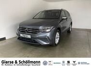 VW Tiguan, 1.5 TSI Allspace Life, Jahr 2022 - Schmallenberg