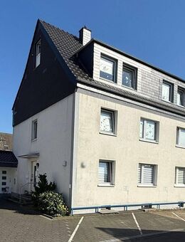 Schönes Mehrfamilienhaus mit lichtdurchflutetem Bungalow als Anbau. - Leverkusen