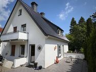 Hier werden Gartenträume Wirklichkeit - zu sofort bezugsfertiges Zweifamilienhaus - Horn-Bad Meinberg