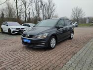 VW Touran, 1.5 TSI Comfortline 150Ps, Jahr 2020 - Leipzig