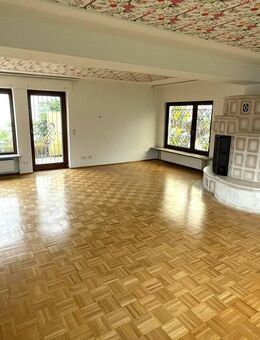 Charmante Villa mit drei abgeschlossenen Wohnungen in begehrter Lage von Sachsenhausen - Frankfurt (Main)