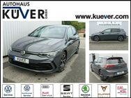 VW Golf, 1.5 eTSI R-Line 18, Jahr 2023 - Hagen (Bremischen)