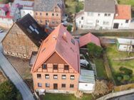 Großes Wohnen, große Familie: Zentrales EFH mit kernsaniertem Dachgeschoss - Altenbeken