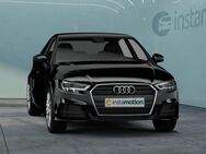 Audi A3, Limousine DESIGN 35 TFSI 18, Jahr 2019 - München