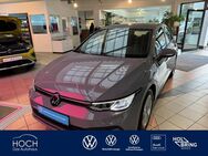 VW Golf, 1.5 TSI VIII Life, Jahr 2023 - Gladenbach