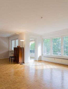 Wohnen am Waldrand - 4 Zimmer, 2 Loggien, Garage und viel Raum zur Entfaltung - Hildesheim