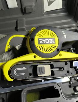 Ryobi Bandschleifer EBS-8021V – Wie NEU im Koffer – Top Zustand! - Recklinghausen