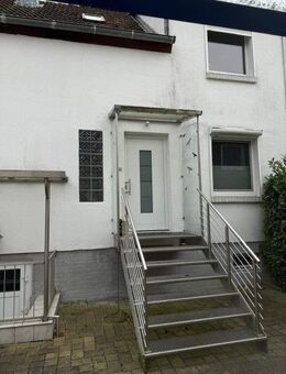 2 Häuser auf einem Grundstück. Selbst ein Haus bewohnen und durch Vermietung noch ein zweites Einkommen erzielen. - Braunschweig