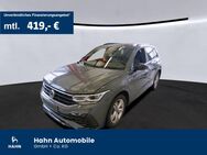 VW Tiguan, 2.0 TDI Black R-Line HK IQ Light, Jahr 2020 - Backnang