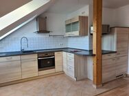 Exklusive 3-Raumwohnung über 2 Etagen, mit Balkon und Fußbodenheizung, optional Einbauküche - Löbau