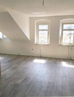 Moderne Dachwohnung mit offenem Wohnkonzept - Döbeln