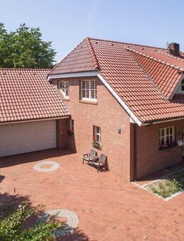 Großzügiges Haus mit Doppelgarage und Bade-/Schlafzimmer im Erdgeschoss. - Nordhorn