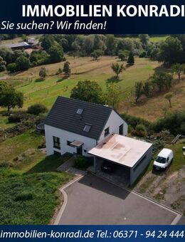 IK | Altenkirchen: Modernes Split-Level-Einfamilienhaus am Feldrand von Altenkirchen - Altenkirchen (Rheinland-Pfalz)