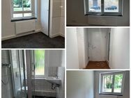 EBK möglich :) 3- Zimmer mit Dusche in zentraler Lage von Chemnitz - Chemnitz