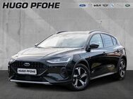 Ford Focus, 1.0 Active Design EB MHEV, Jahr 2022 - Schwerin