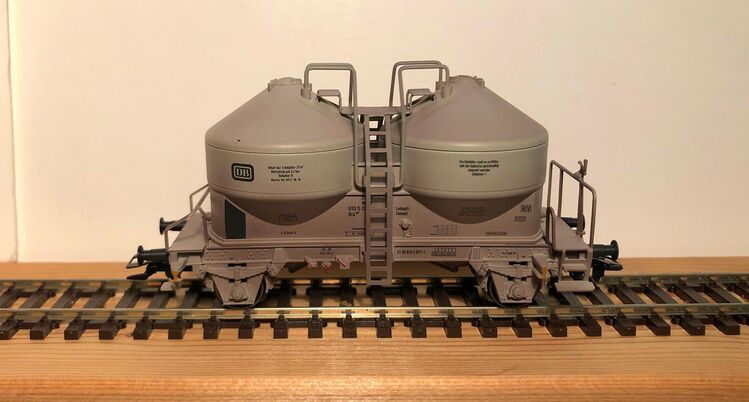 Märklin verschmutzte Silowagen Ucs 908 DB (5) - Zell (Mosel)