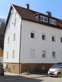 Investieren, einziehen, profitieren – attraktives 3 Mehrfamilienhaus in Bad Urach! - Bad Urach