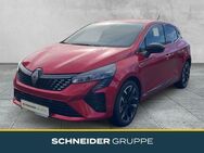 Renault Clio, Techno TCe 90 Querverkehrswarner, Jahr 2022 - Hof