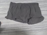 Verschwitzte Boxershorts - Feucht