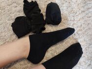 Schwarze Sneaker Socken getragen 39/42 - Bestensee