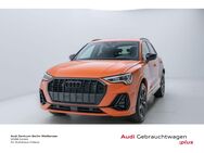 Audi Q3, S line 35 TFSI S-TRO, Jahr 2023 - Berlin