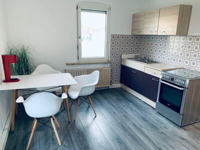 * 3-Zimmer-Wohnung mit traumhafter Dachterrasse, KFZ-Stellplatz und optimaler Anbindung im schönen St. Leonhard in Nürnberg! *