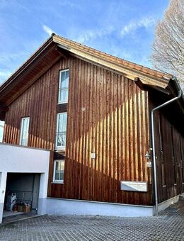 Außergewöhnliche 3-Zimmer Maisonettewohnung mit Balkon und Dachterrasse! - Rosenheim