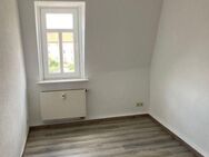 3-Raum Dachgeschosswohnung mit Balkon, Einbauküche und Stellplatz - Arnstadt