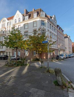 Altbaucharme mit Potenzial - Mehrfamilienhaus mit 10 Wohnungen in 24143 Kiel - Kiel