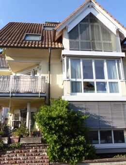 Exklusive Maisonettewohnung mit Kamin, Balkon und zwei Stellplätzen! - Lorsch (Karolingerstadt)