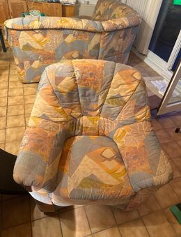 Couch,garnitur und Sessel kostenlos abzugeben - Mörschied