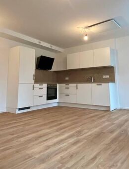 Moderne 2-Raumwohnung mit EBK, Aufzug & Balkon - Stralsund