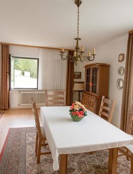 Charmantes Einfamilienhaus mit großem Grundstück in Ottweiler - Ottweiler