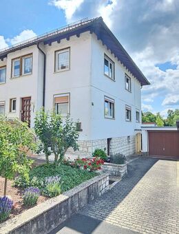 Preis-Leistungs-Hammer - Großzügiges Zweifamilienhaus in Creidlitz - Coburg