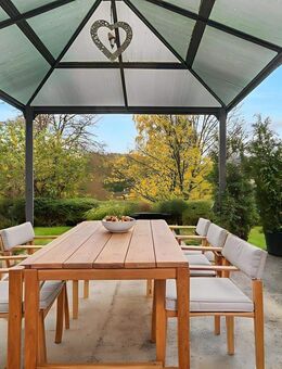 Taunusidylle in Schmitten - Lichtdurchflutete 4-Zimmer-Terrassenwohnung am Waldrand - Schmitten